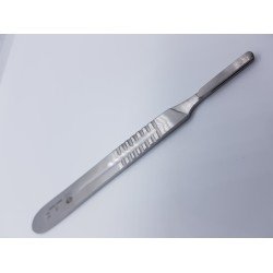 Blade holder Blade holder